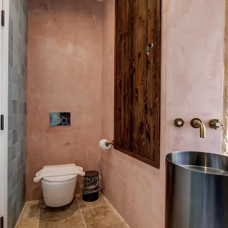 Talbot House By Talbot & Bons *