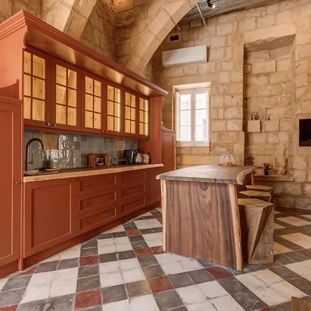 Apartment Talbot House By Talbot & Bons *